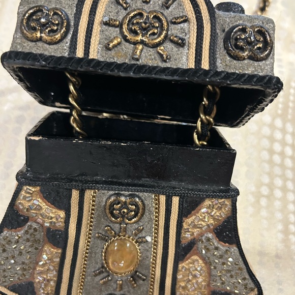 Black and Gold Women's Box Bag - Picture 6 of 6